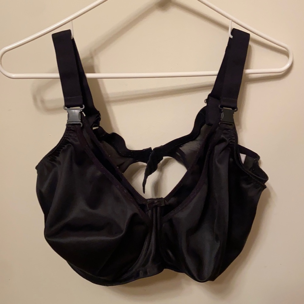 Black elomi nursing bra